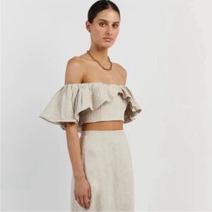dissh Isabell natural off shoulder top size 08 NWT